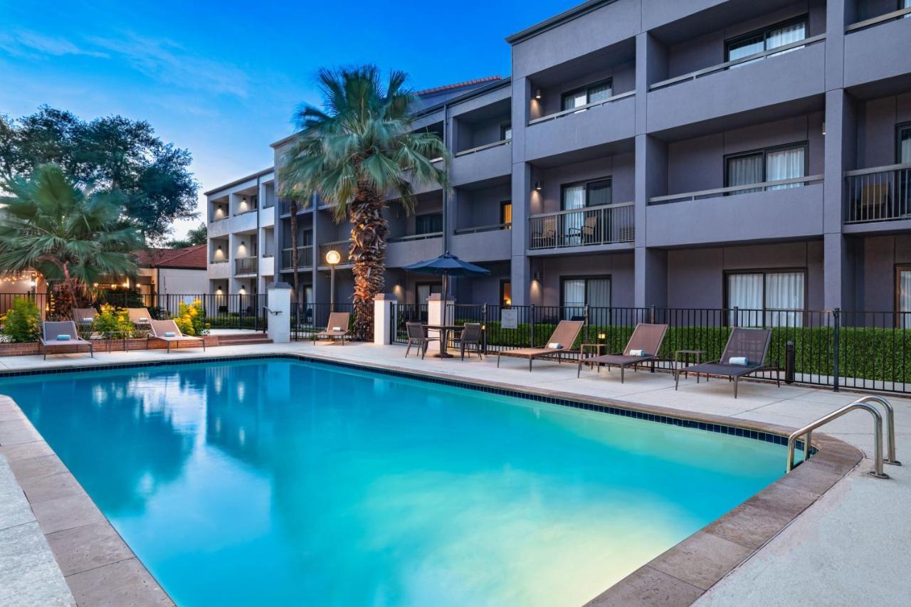 Hotel Courtyard By Marriott San Antonio Downtown Exterior foto